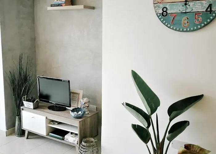 Walnut103 With Pool Пафос