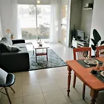Apartamento Walnut103 With Pool