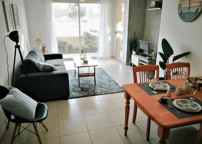 Apartamento Walnut103 With Pool